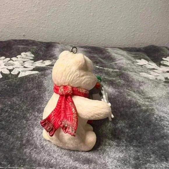 Hallmark NIB 2010 Snowflakes With Style 10th in Snowball &Tuxedo series Ornament - Picture 7 of 9